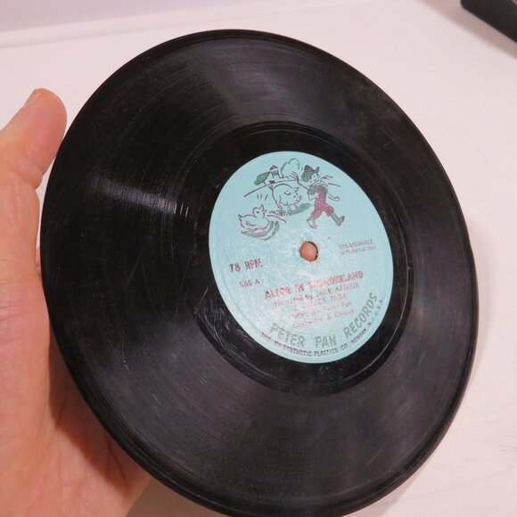 Alice in Wonderland LP Vinyl Record 78 RPM, by Peter Pan 1970s - Picture 7 of 7